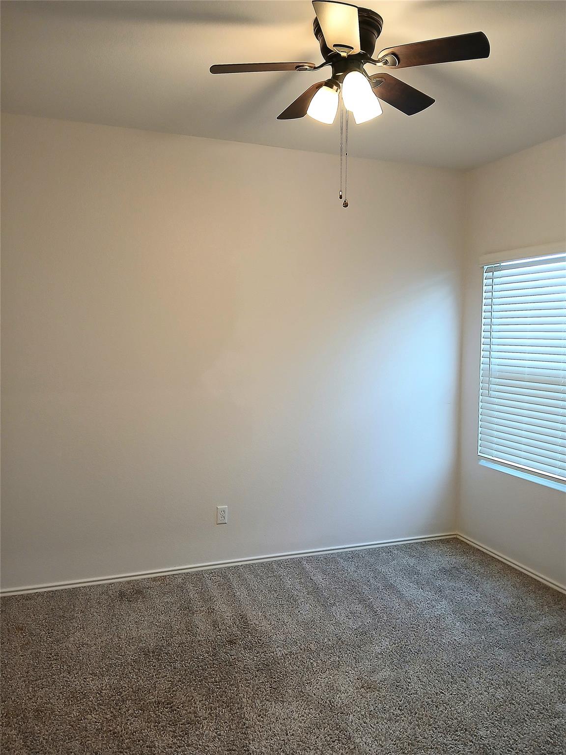 504 Gabriels Bluff Dr, Georgetown, TX 78626