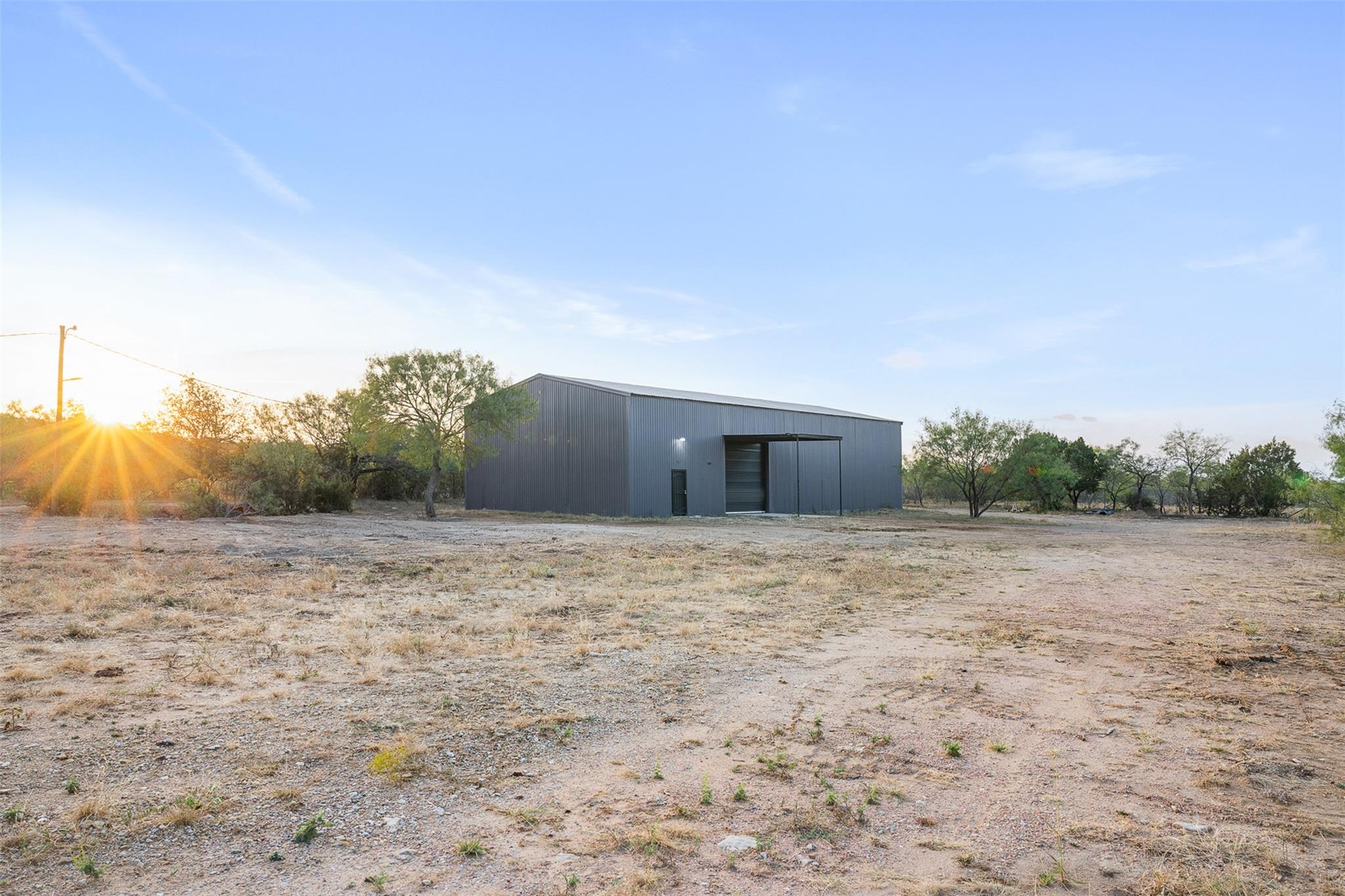 7202 E Us Highway 190, Rochelle, TX 76872