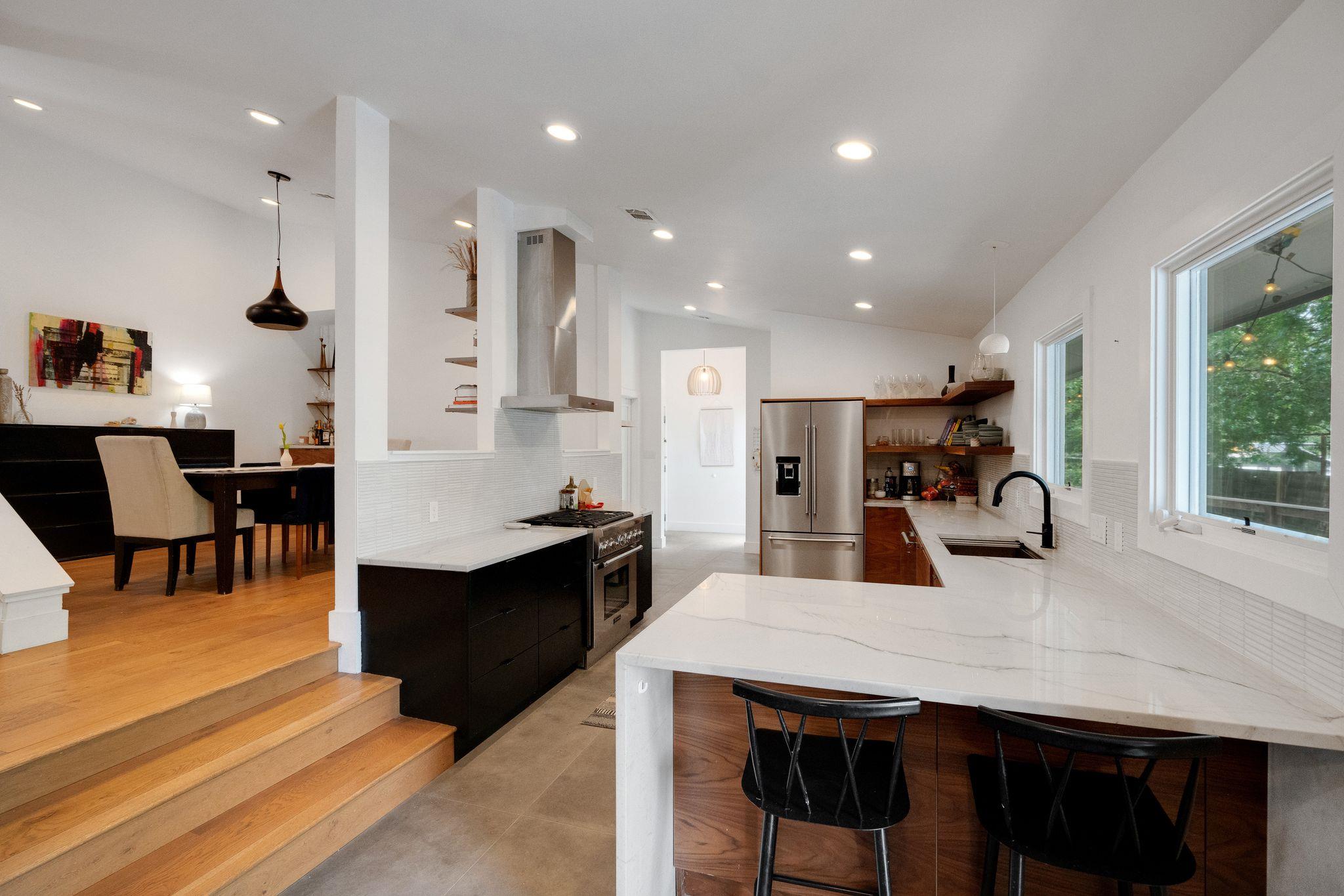 2502 Side Cv, Austin, TX 78704