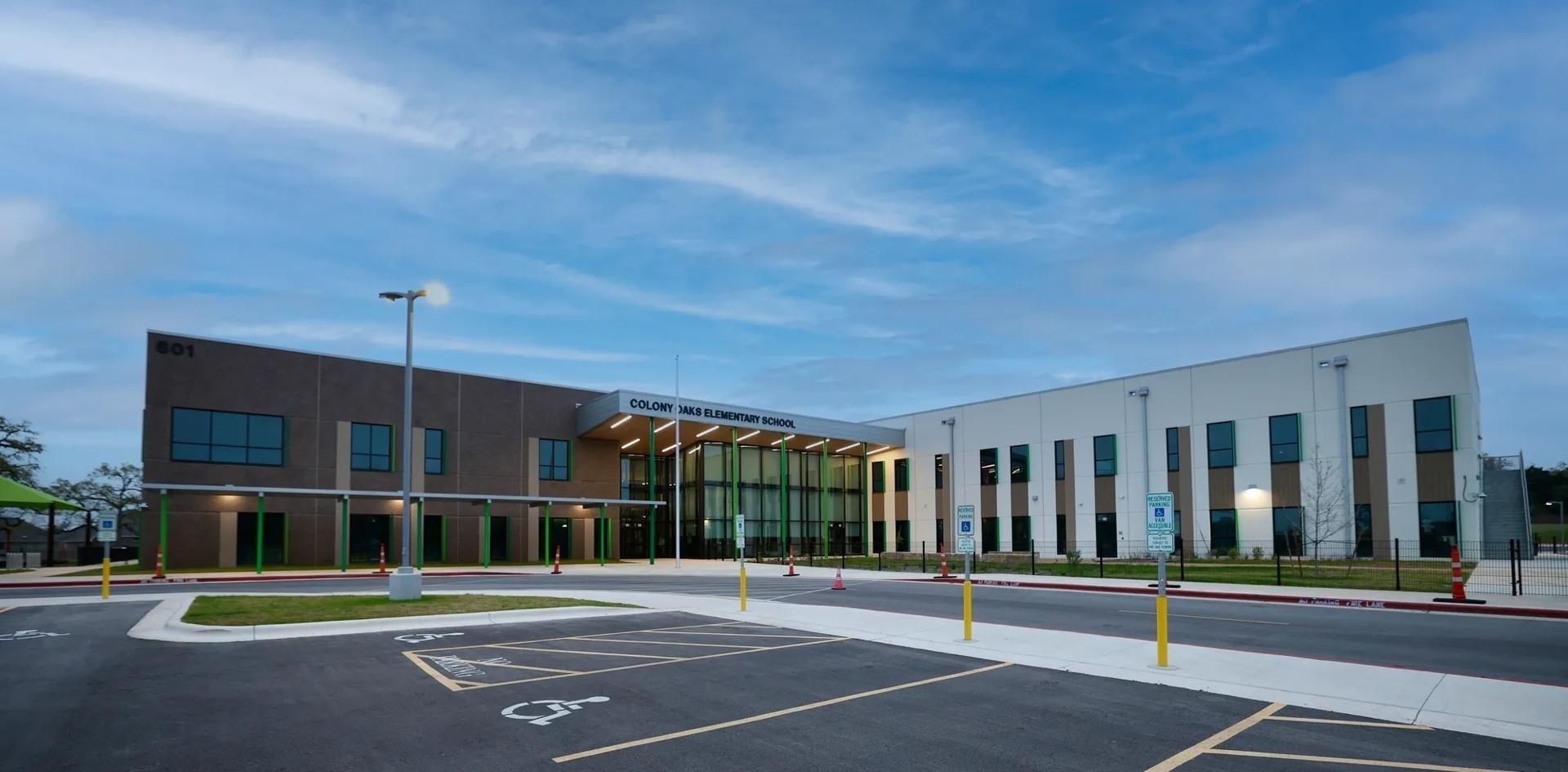 124 Silverbell Ln, Bastrop, TX 78602