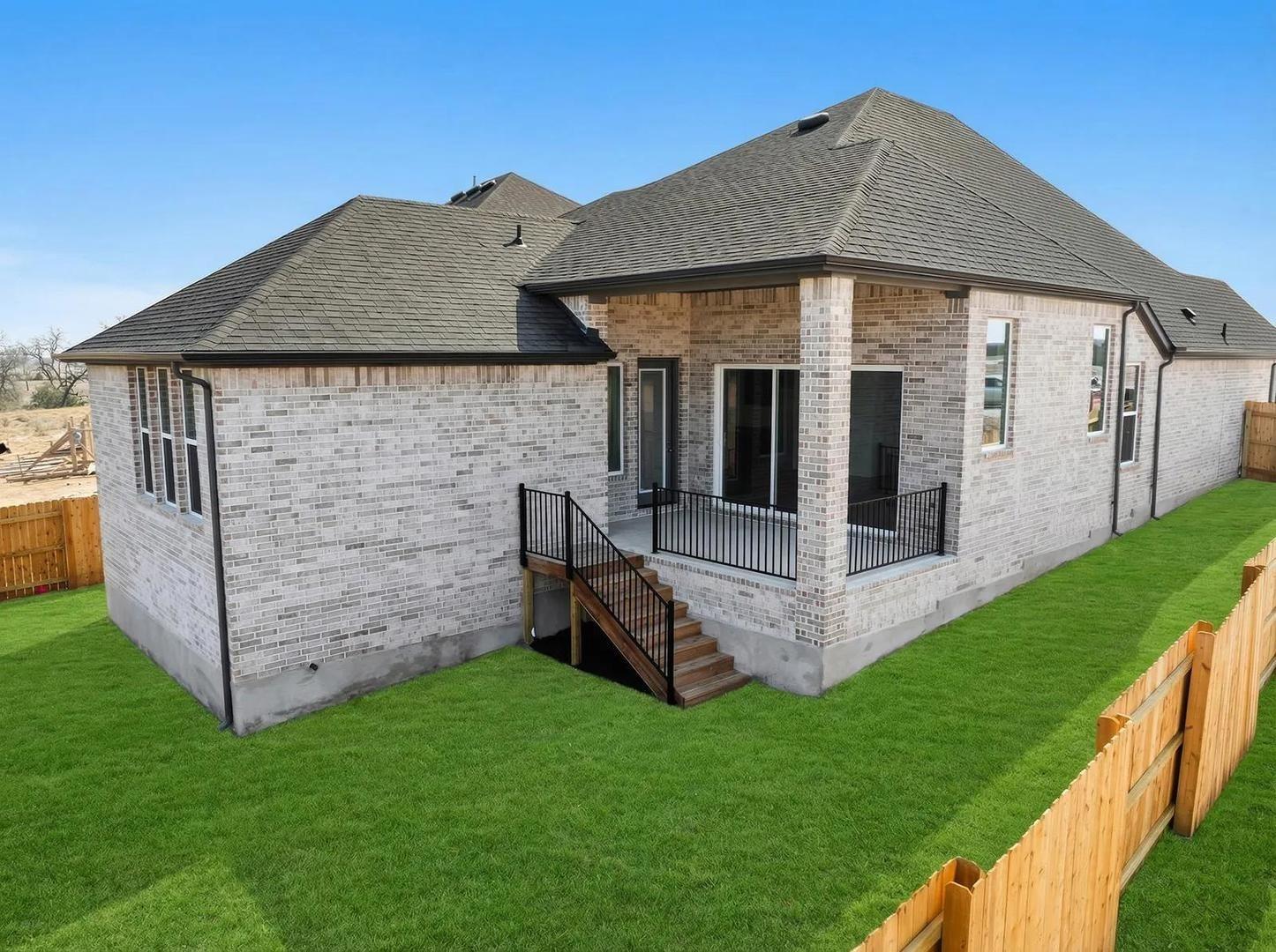 124 Silverbell Ln, Bastrop, TX 78602