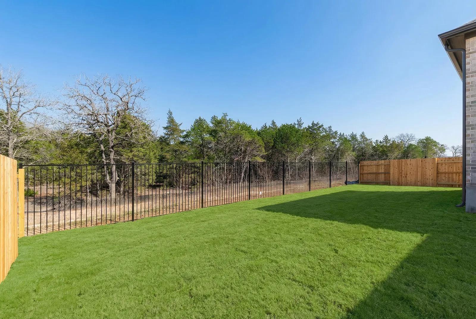 124 Silverbell Ln, Bastrop, TX 78602