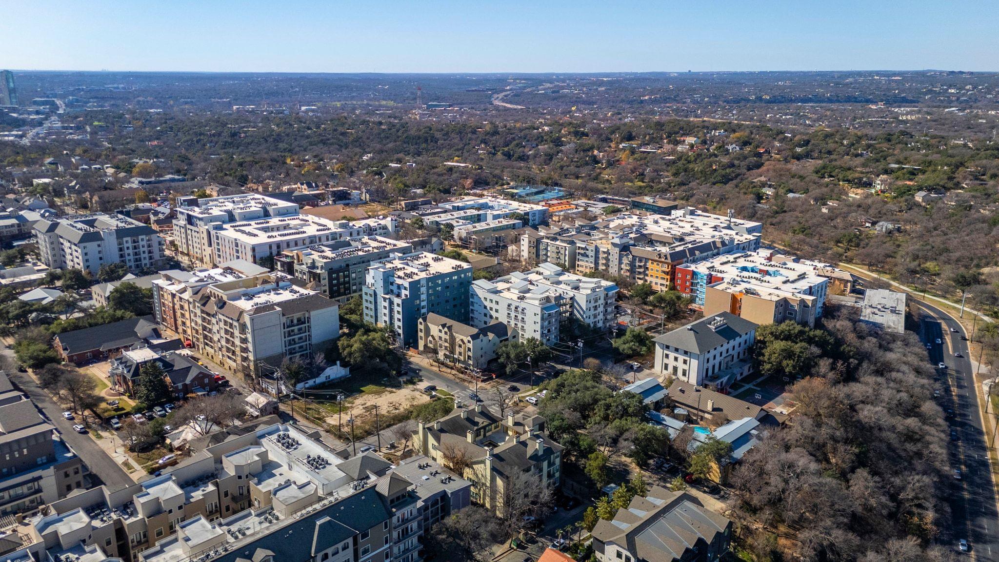 914 W 26th St # 202, Austin, TX 78705