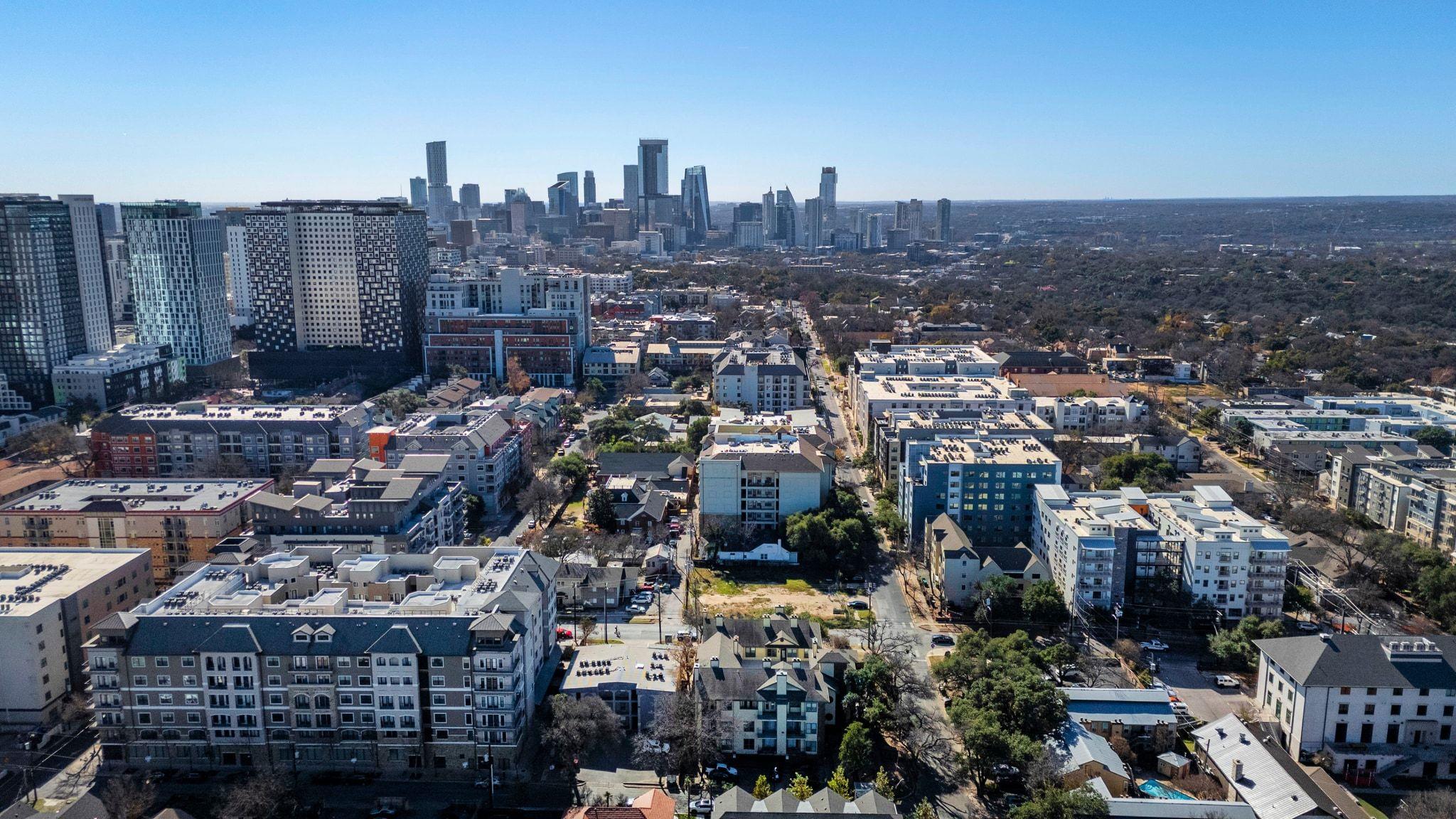 914 W 26th St # 202, Austin, TX 78705