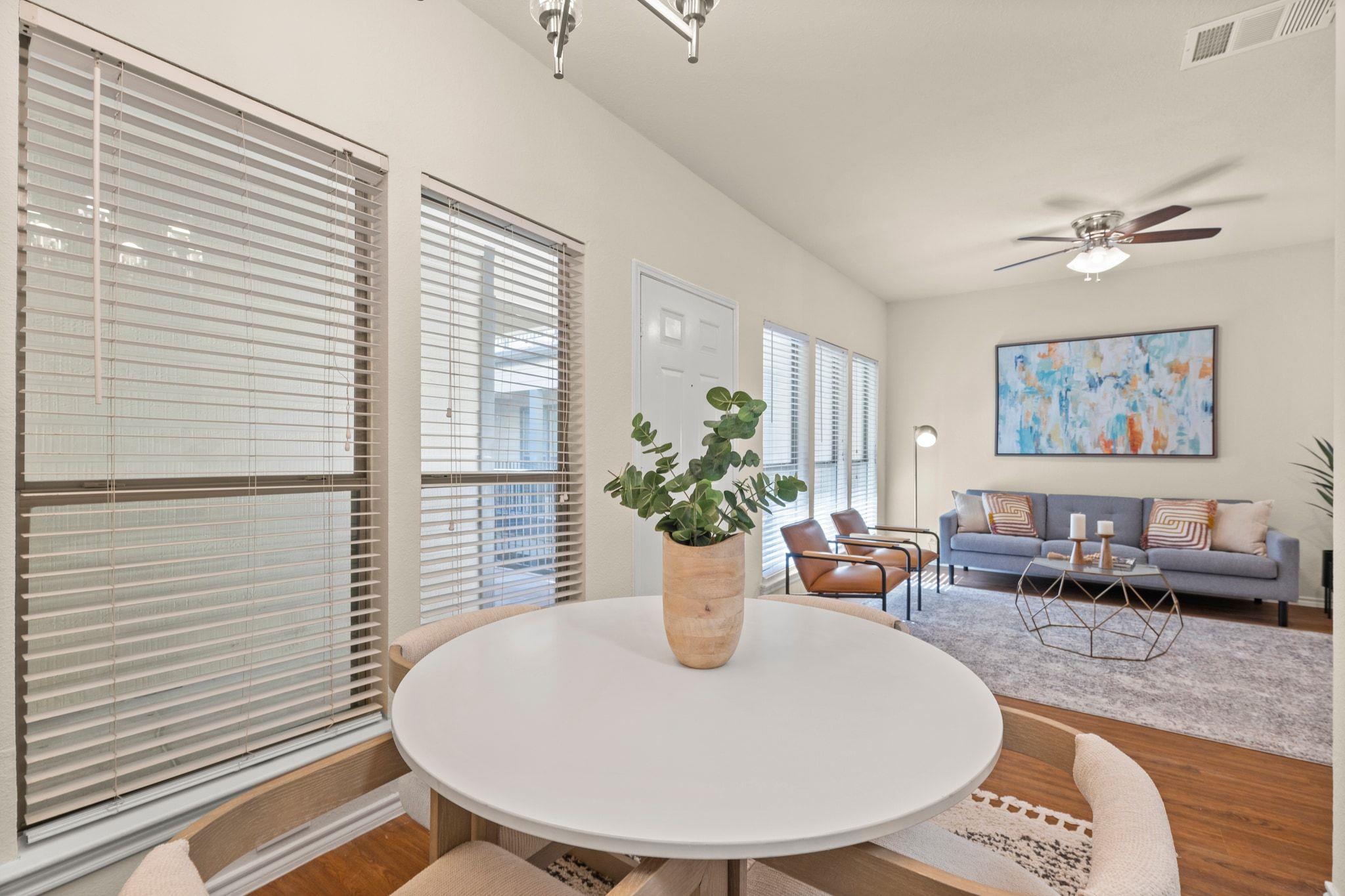 914 W 26th St # 202, Austin, TX 78705