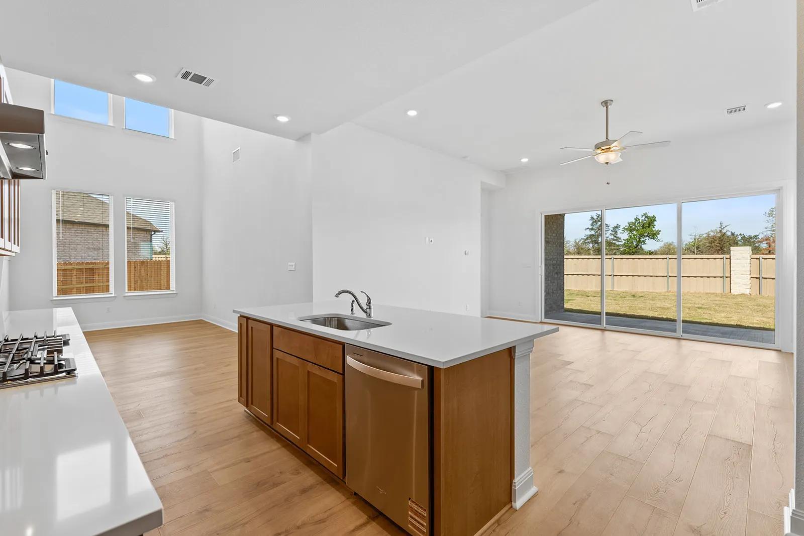 227 Kingswood Dr, Bastrop, TX 78602