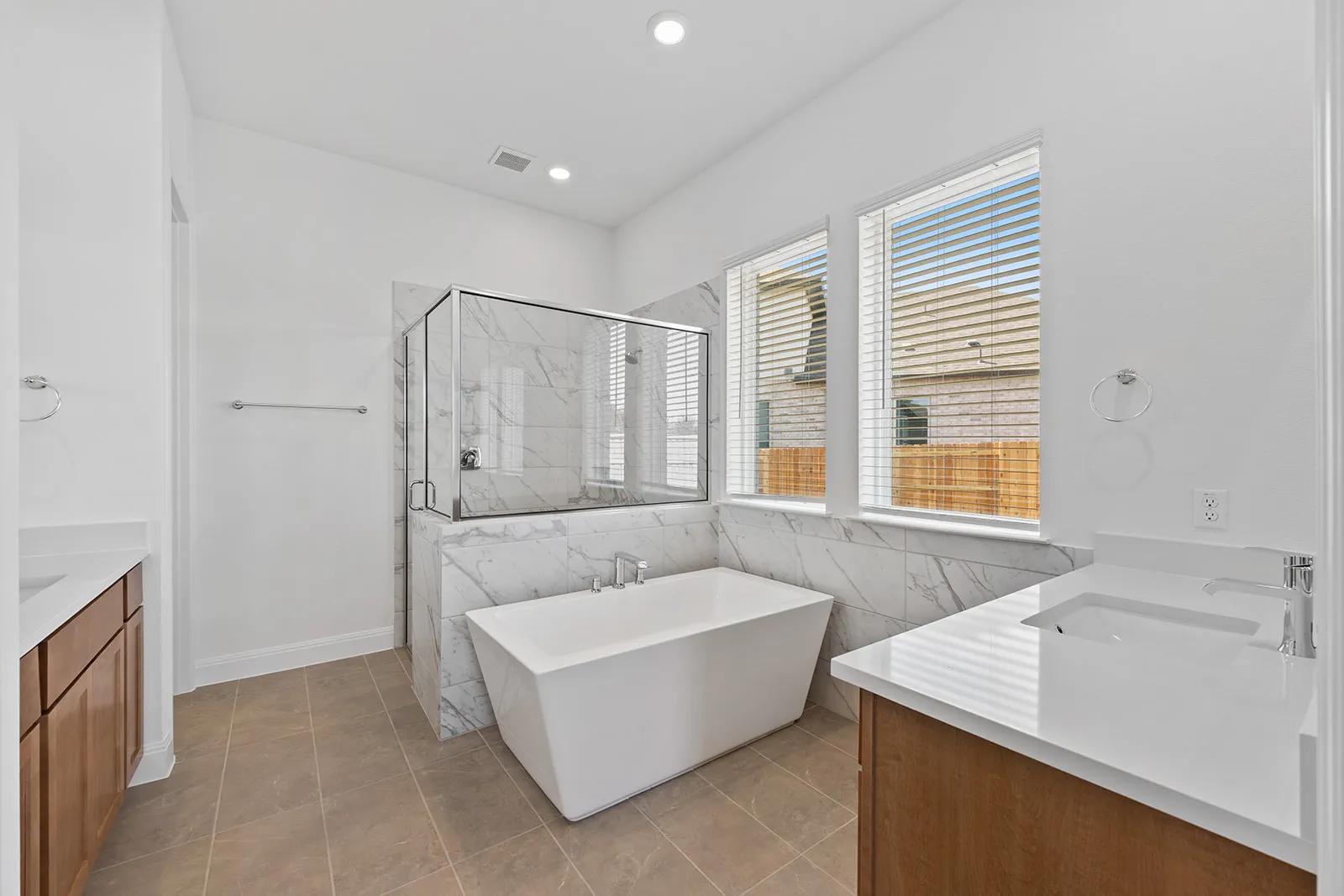 227 Kingswood Dr, Bastrop, TX 78602