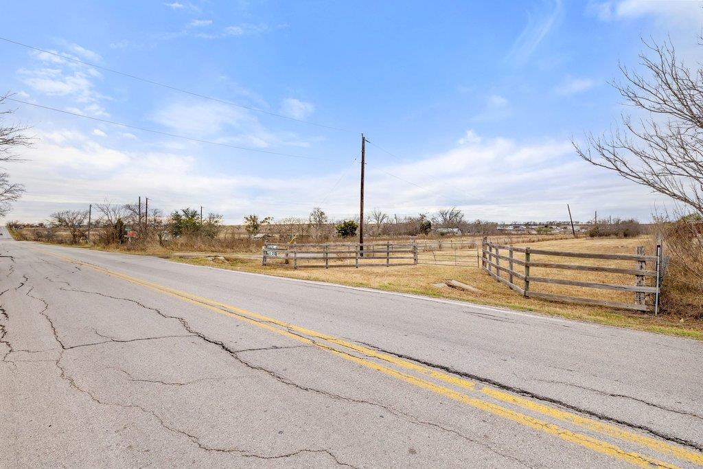 20646 Cameron Rd, Coupland, TX 78615