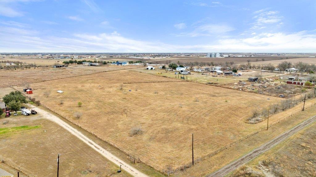 20646 Cameron Rd, Coupland, TX 78615