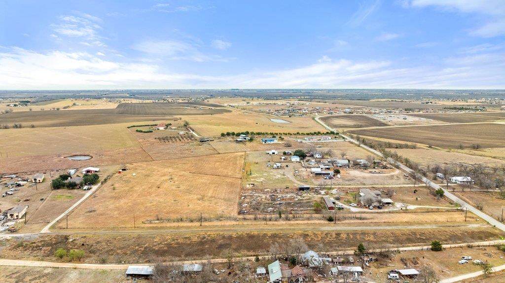 20646 Cameron Rd, Coupland, TX 78615
