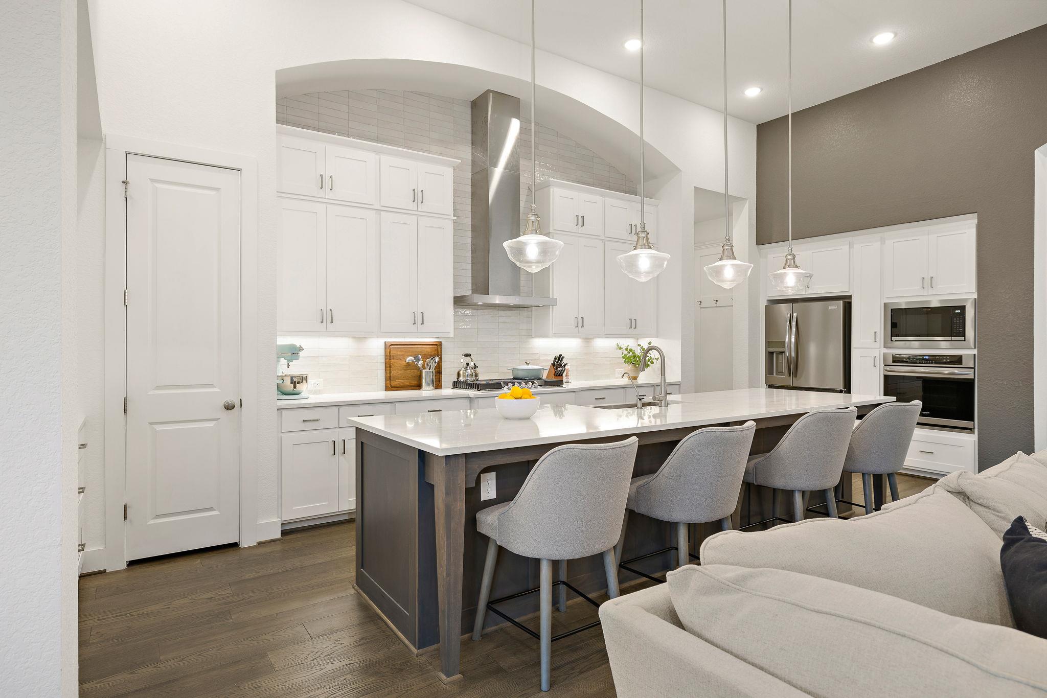 412 Great Lawn Bnd, Liberty Hill, TX 78642