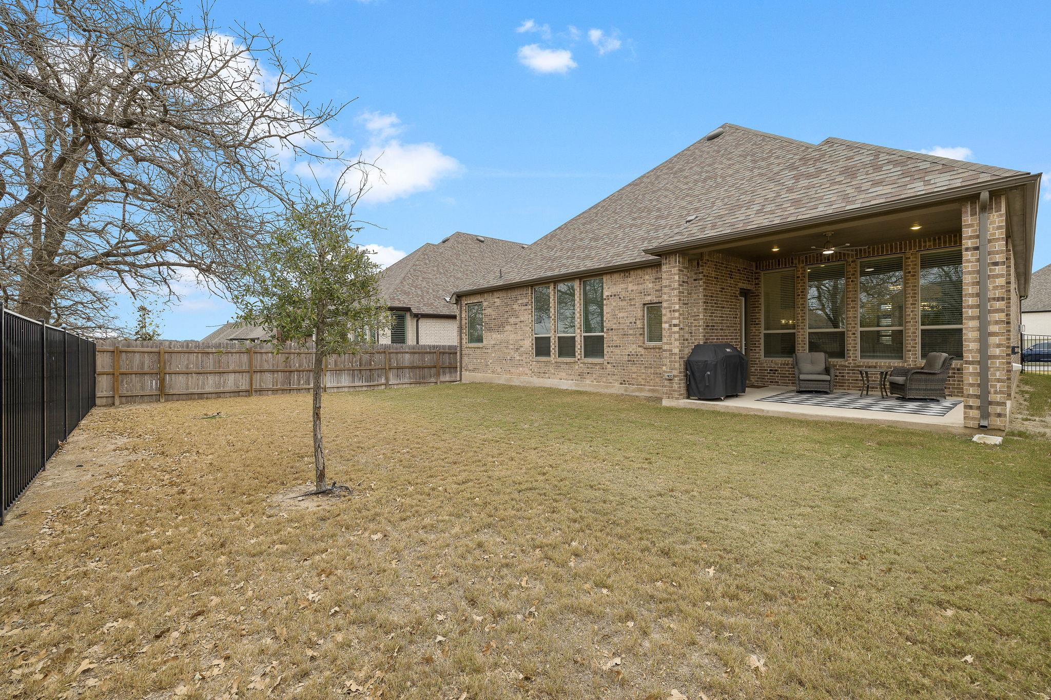 412 Great Lawn Bnd, Liberty Hill, TX 78642