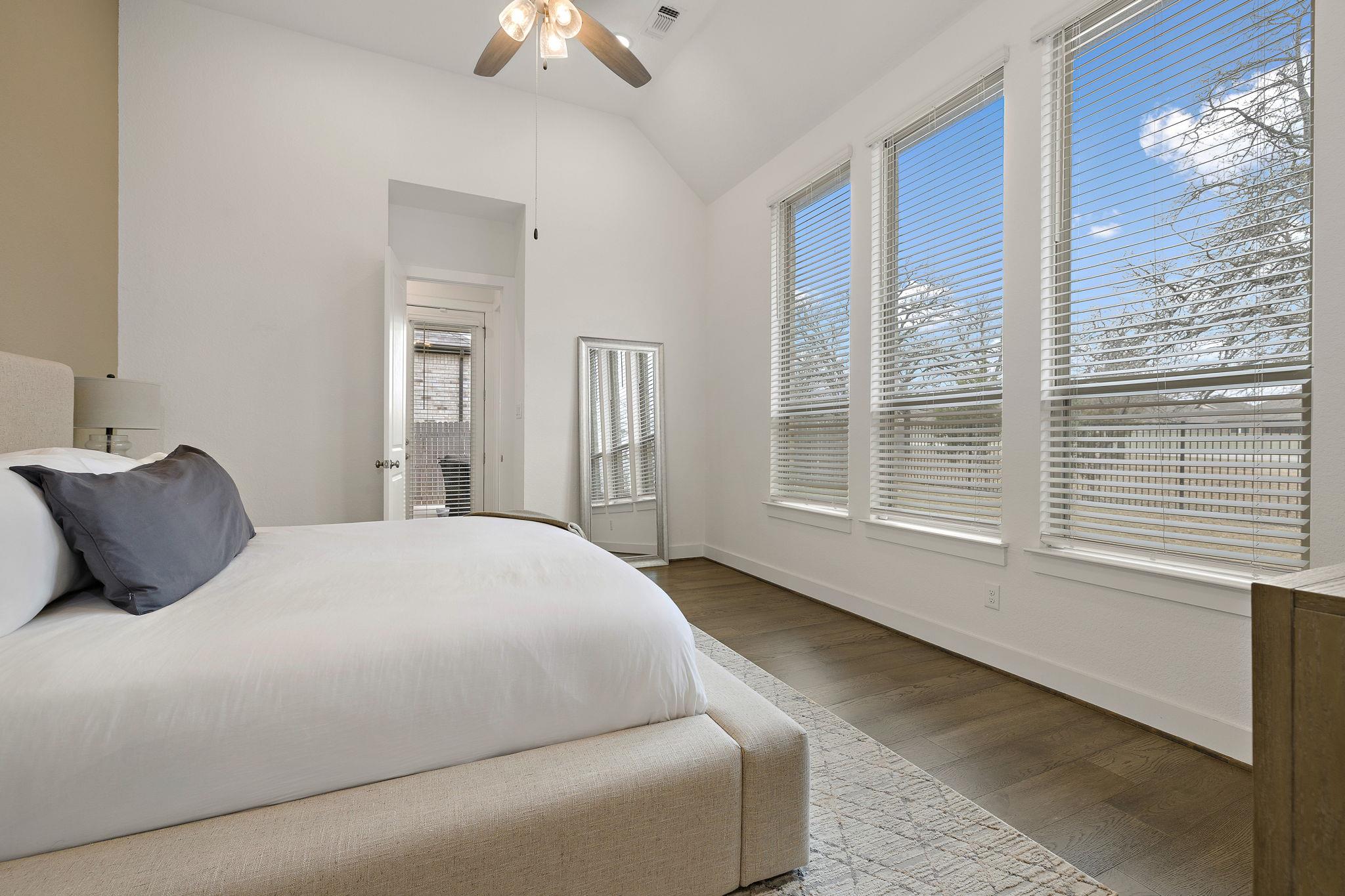 412 Great Lawn Bnd, Liberty Hill, TX 78642