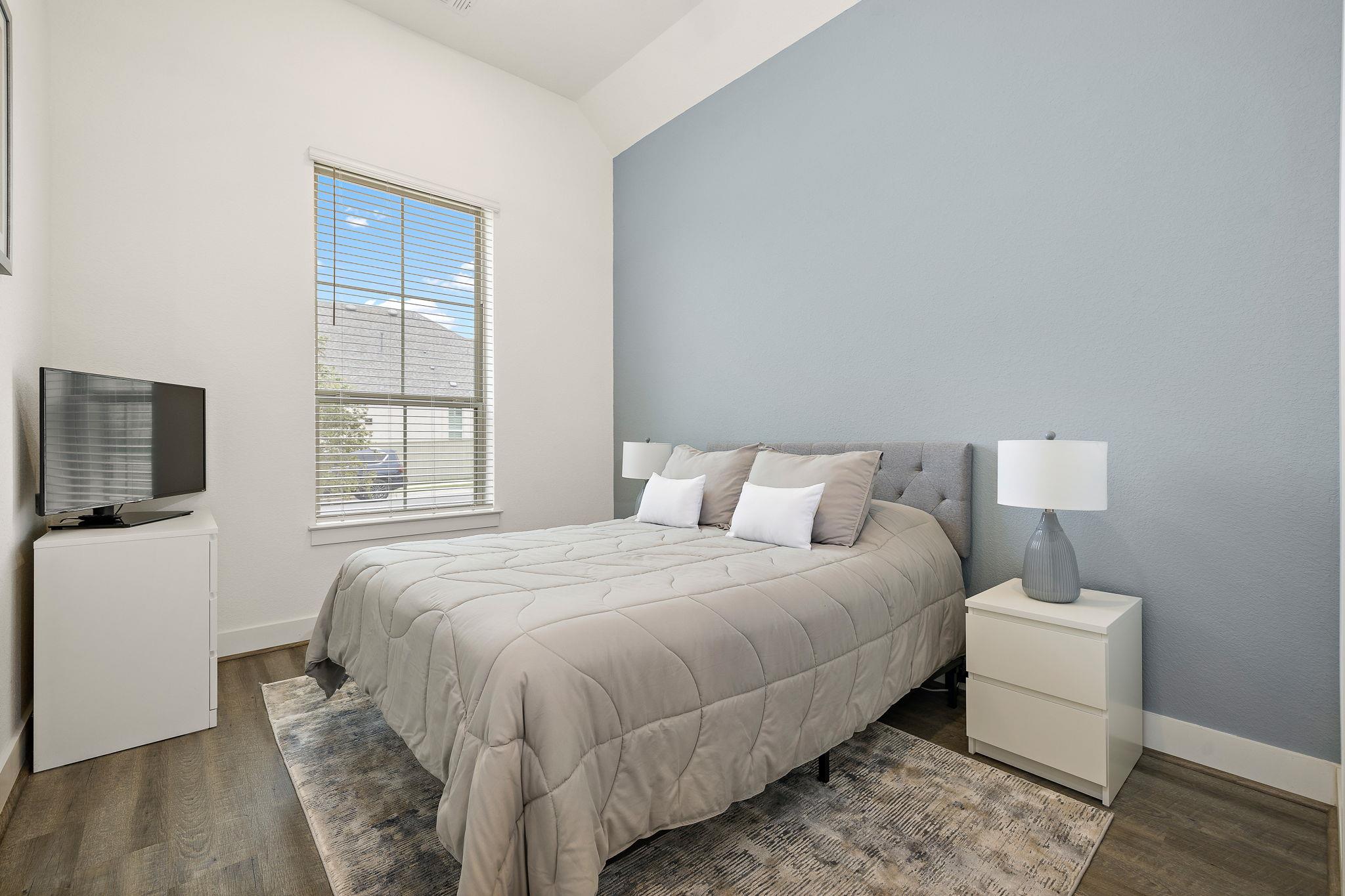 412 Great Lawn Bnd, Liberty Hill, TX 78642