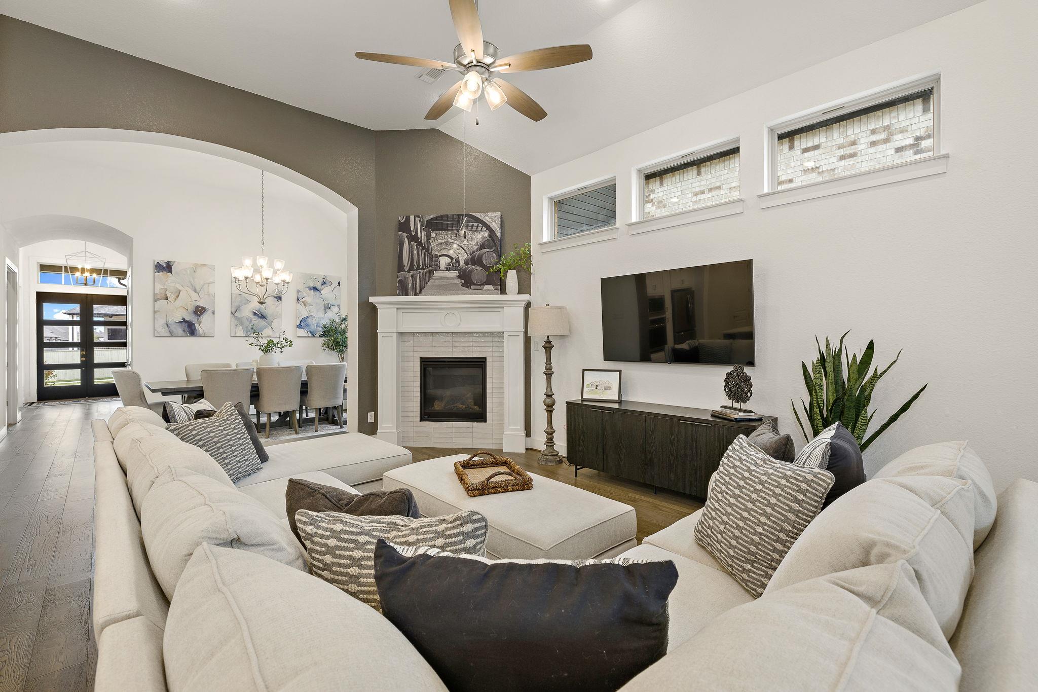 412 Great Lawn Bnd, Liberty Hill, TX 78642