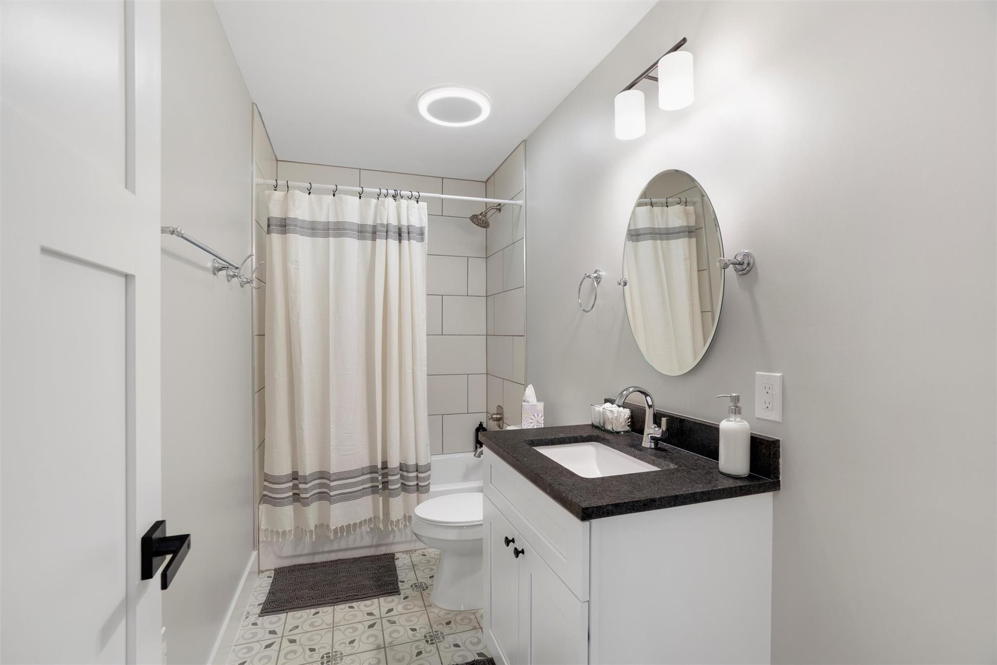 2613 Carnarvon Ln, Austin, TX 78704