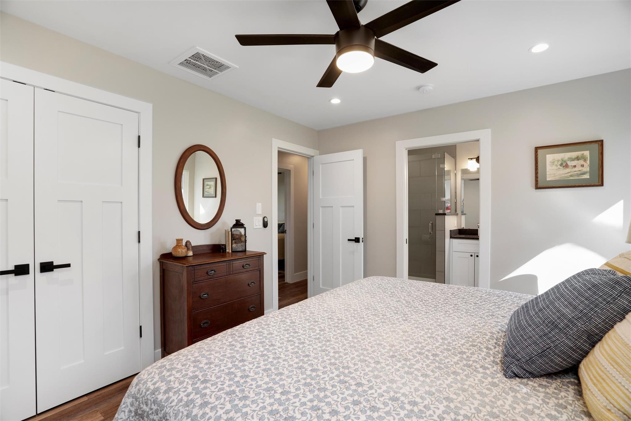 2613 Carnarvon Ln, Austin, TX 78704