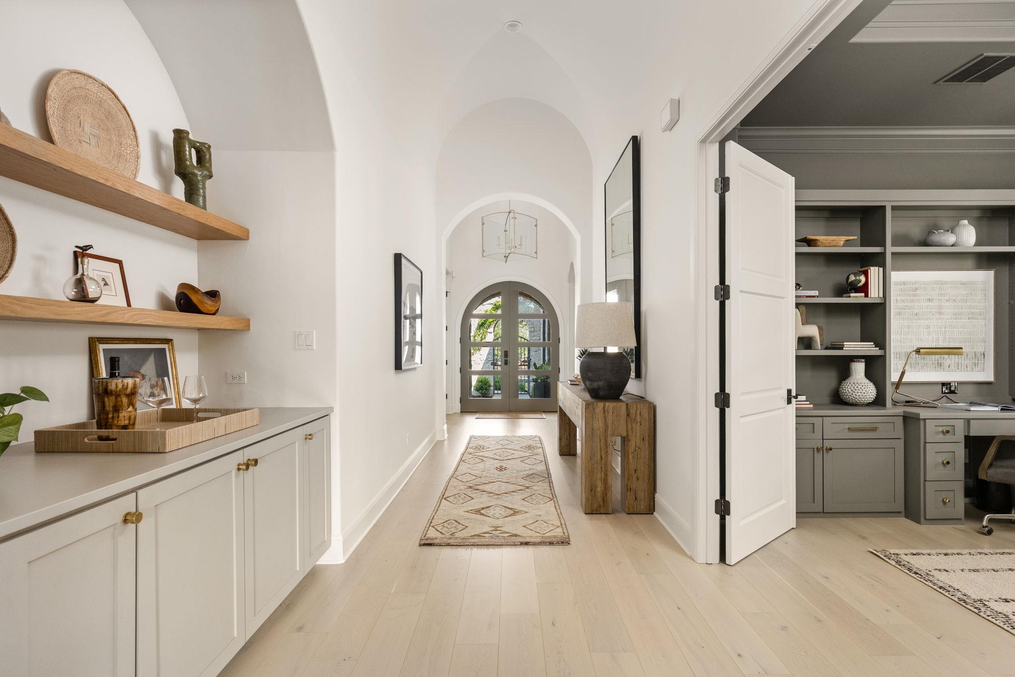 8217 Carranzo Dr, Austin, TX 78735