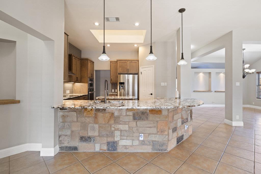 604 Cutty Trl, Lakeway, TX 78734