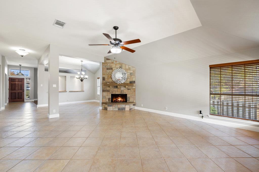 604 Cutty Trl, Lakeway, TX 78734