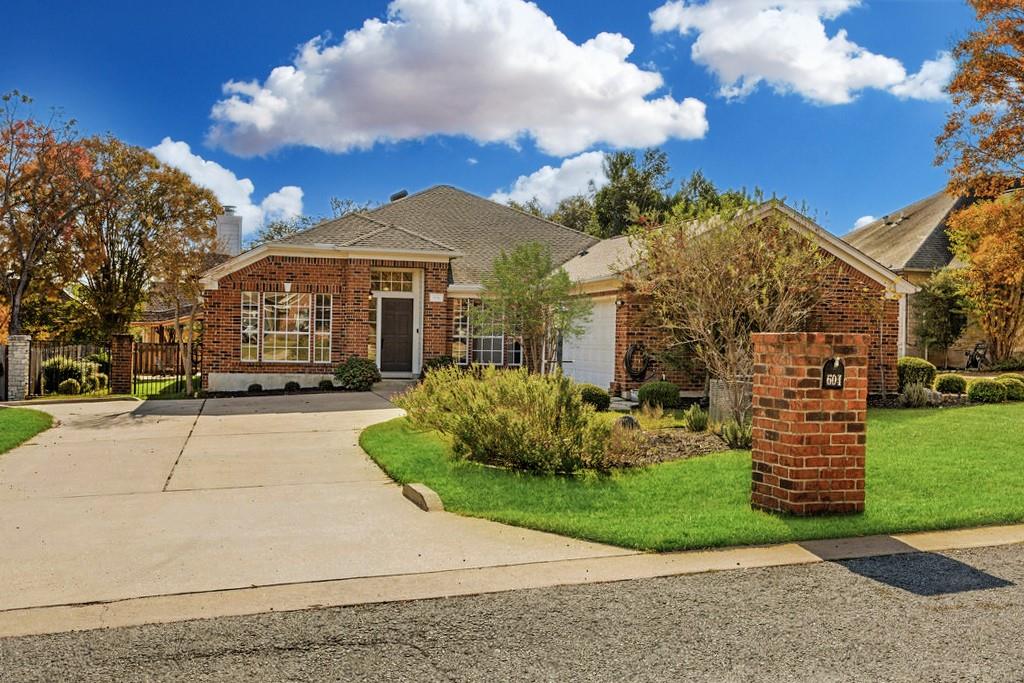 604 Cutty Trl, Lakeway, TX 78734