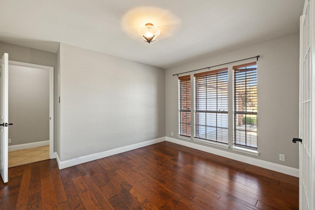 604 Cutty Trl, Lakeway, TX 78734