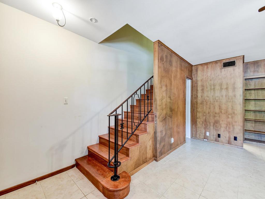 206 Park Ln # C, Austin, TX 78704