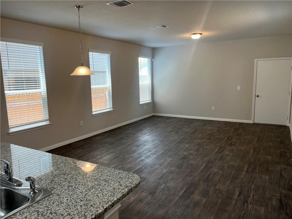 1916 Whitaker Dr, Austin, TX 78754