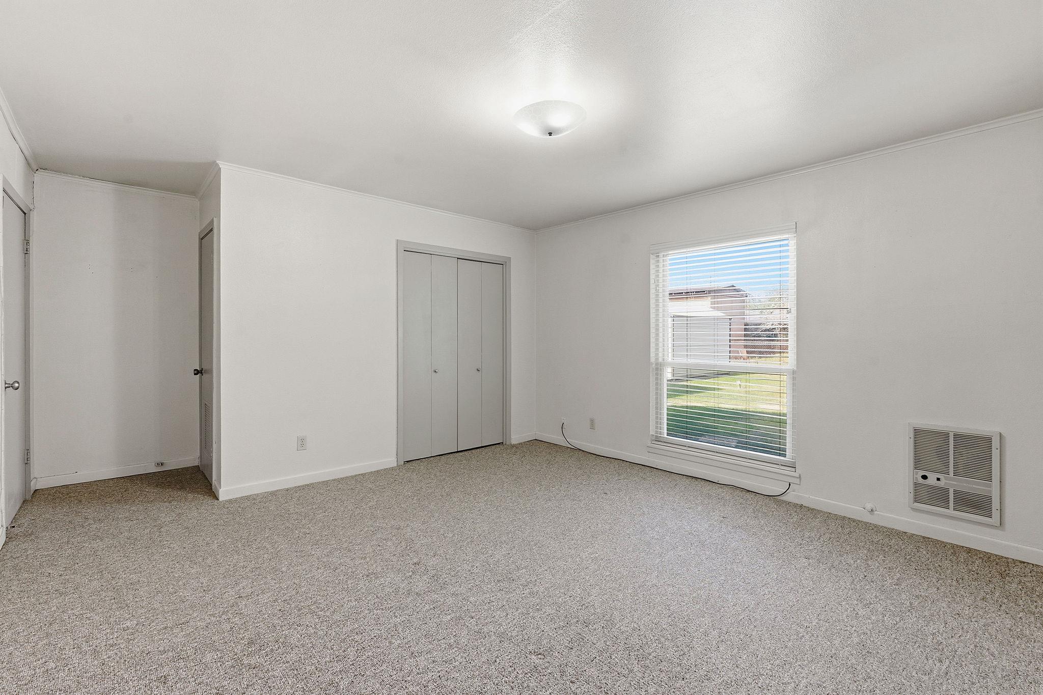 811 Nixon St, Lockhart, TX 78644