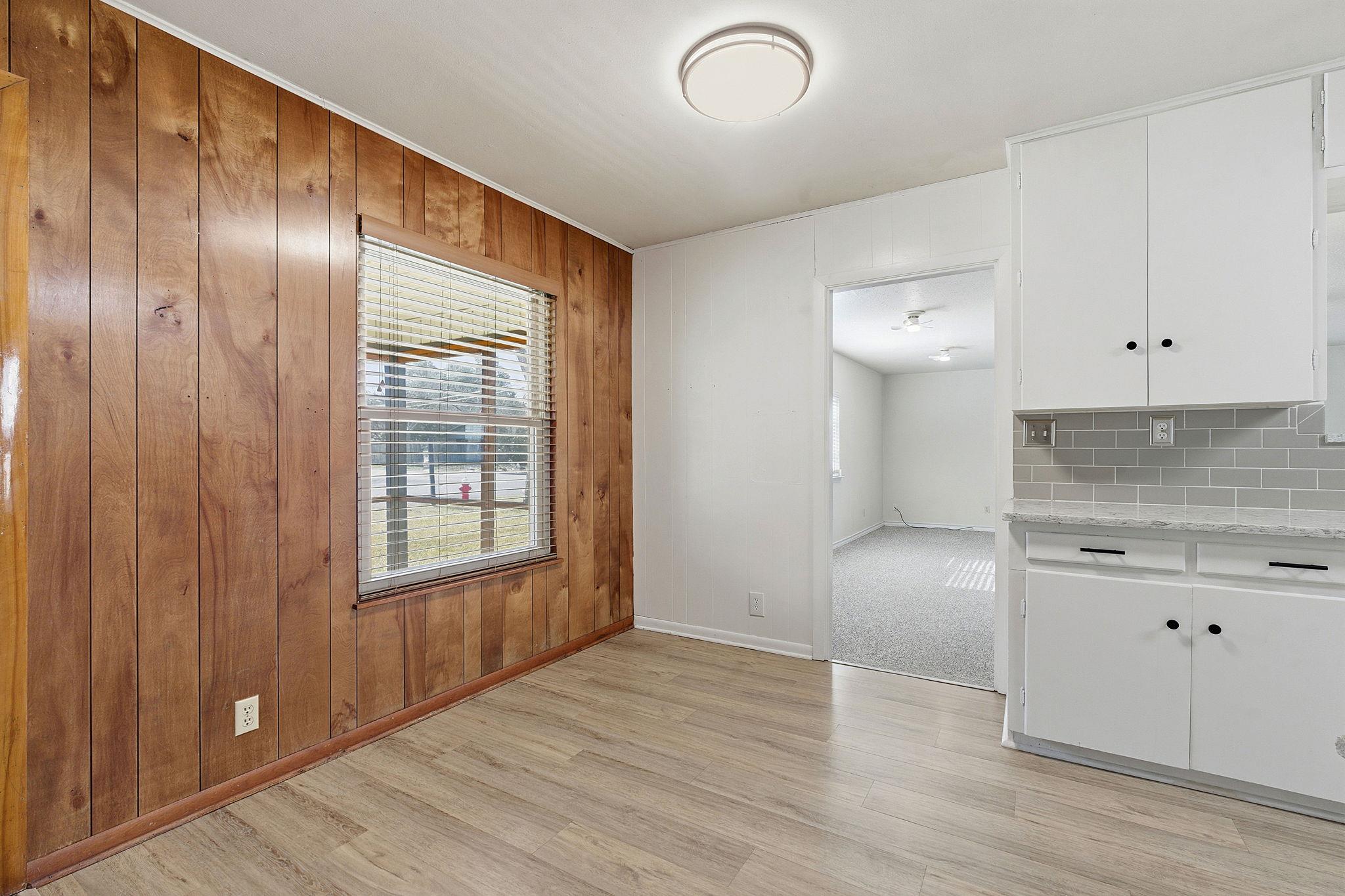 811 Nixon St, Lockhart, TX 78644