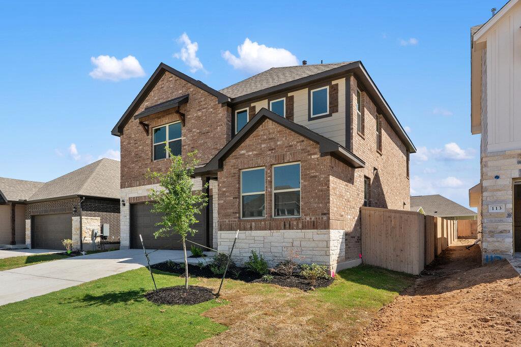 109 Coleto Trl, Bastrop, TX 78602