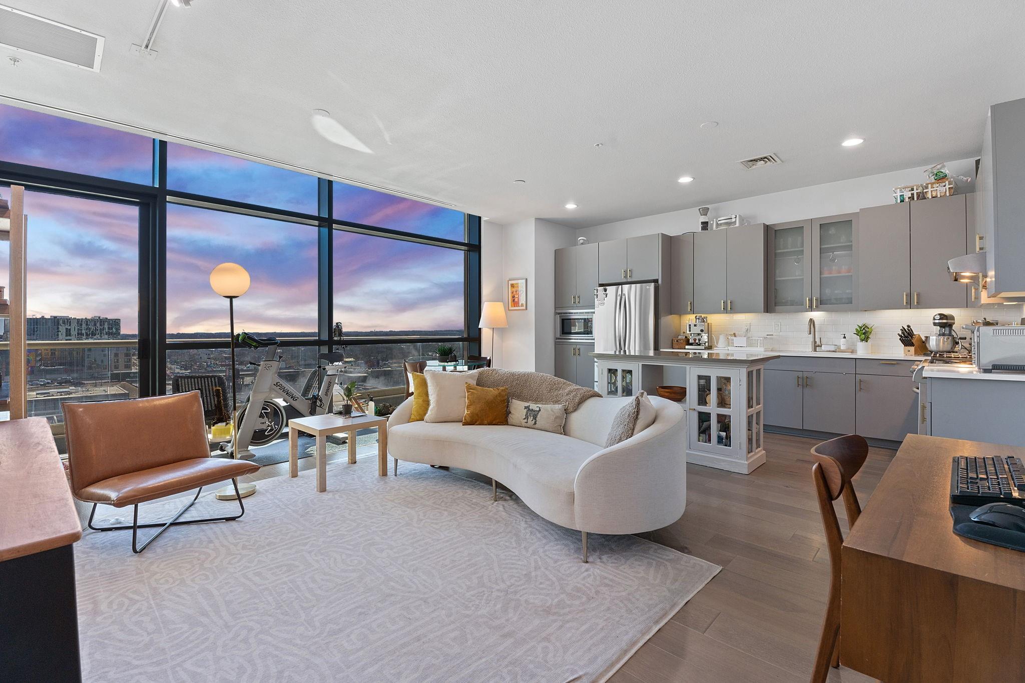 555 E 5th # 817, Austin, TX 78701