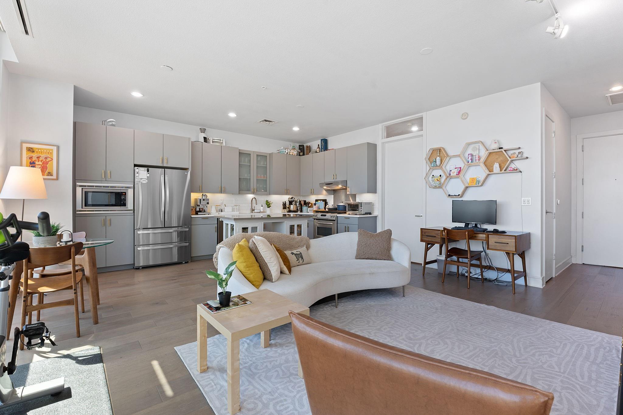 555 E 5th # 817, Austin, TX 78701