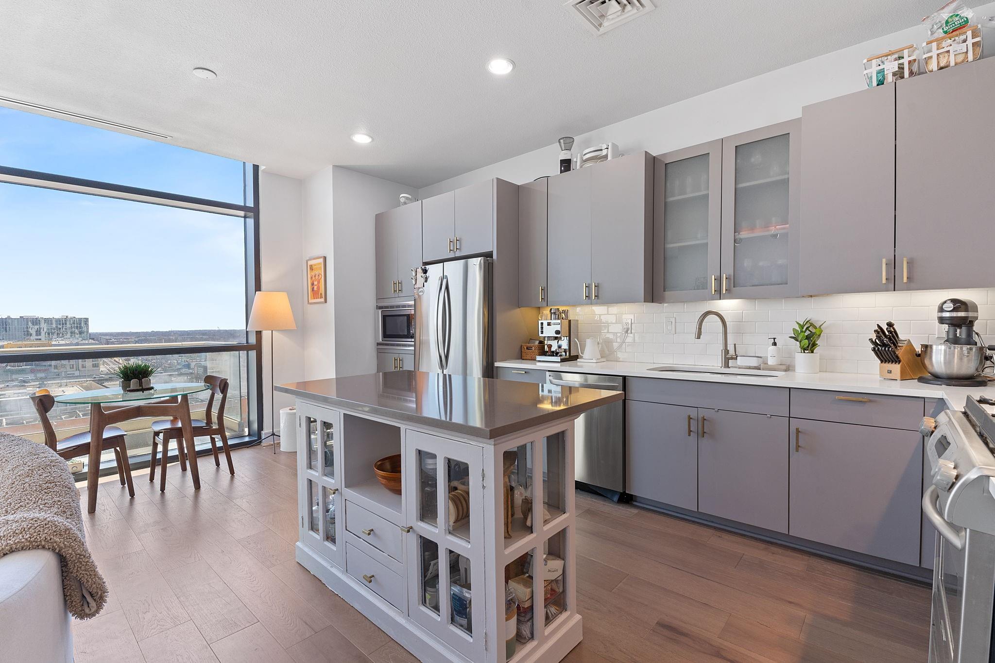 555 E 5th # 817, Austin, TX 78701