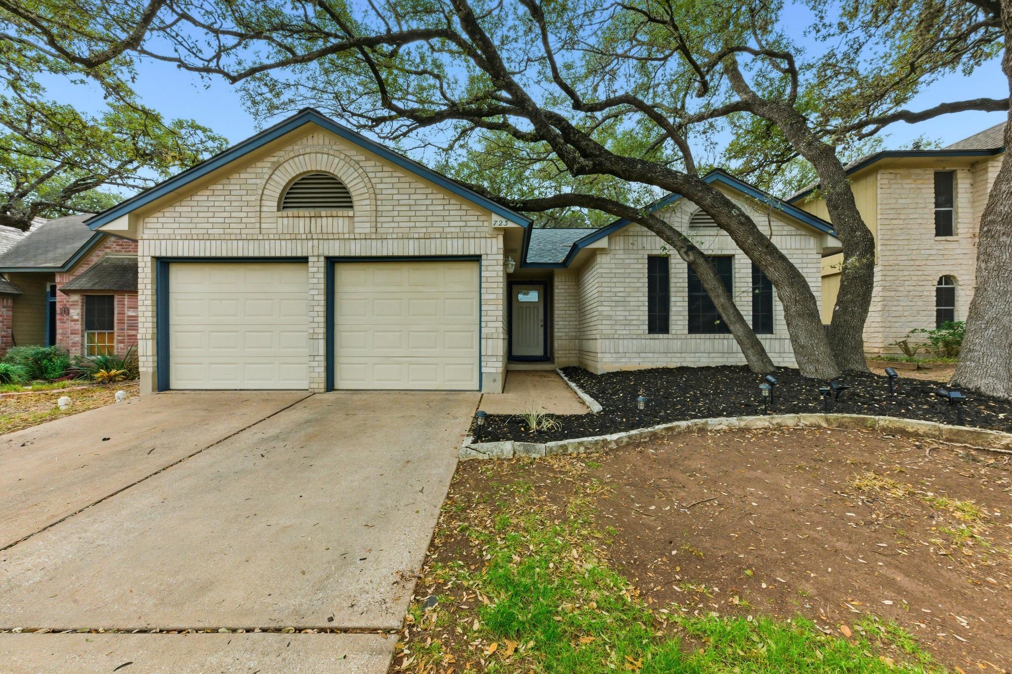 723 Shade Tree Dr, Austin, TX 78748