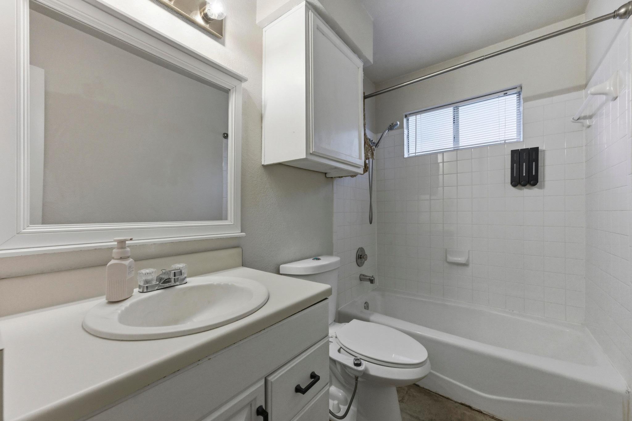 723 Shade Tree Dr, Austin, TX 78748