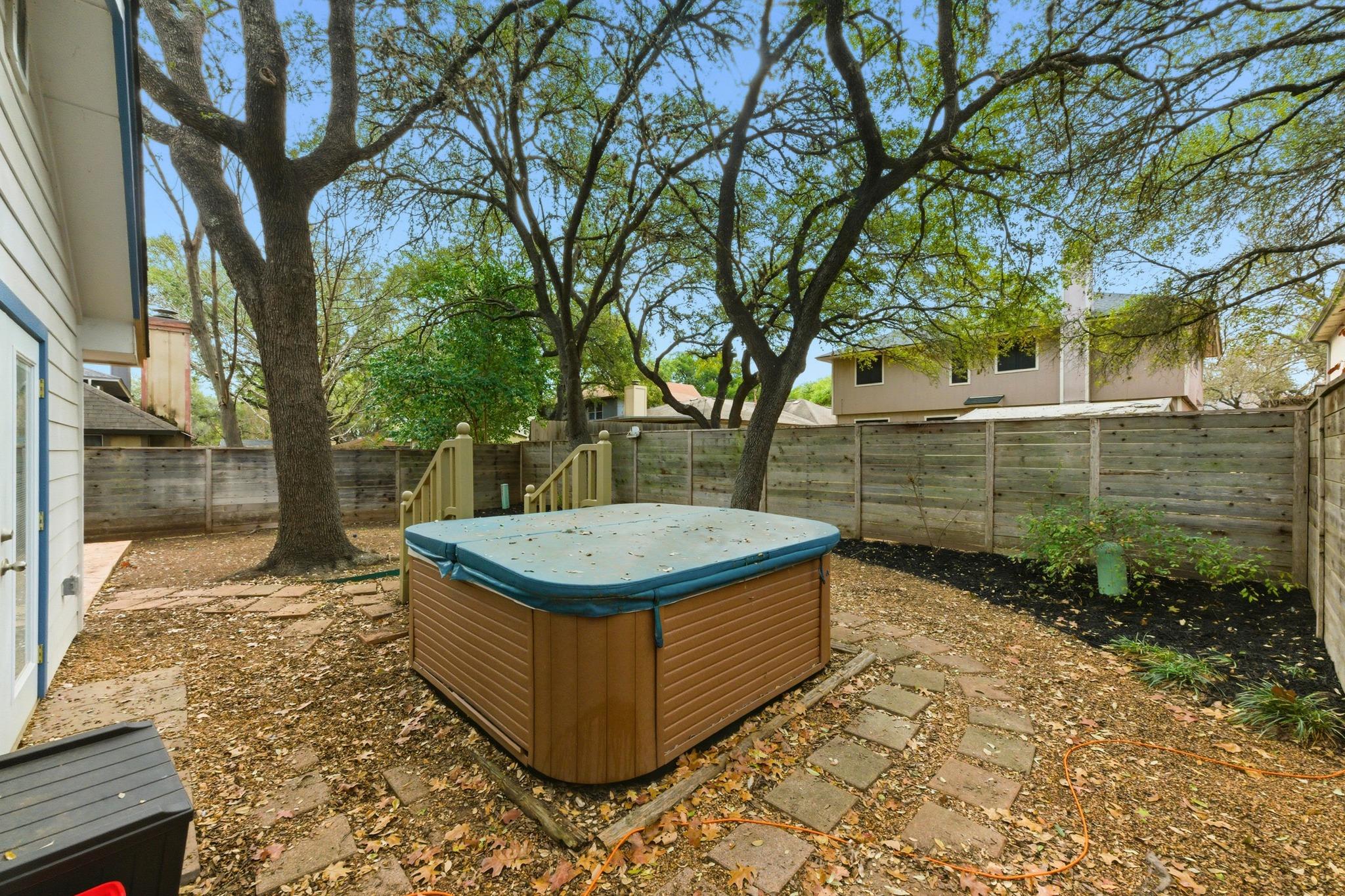 723 Shade Tree Dr, Austin, TX 78748