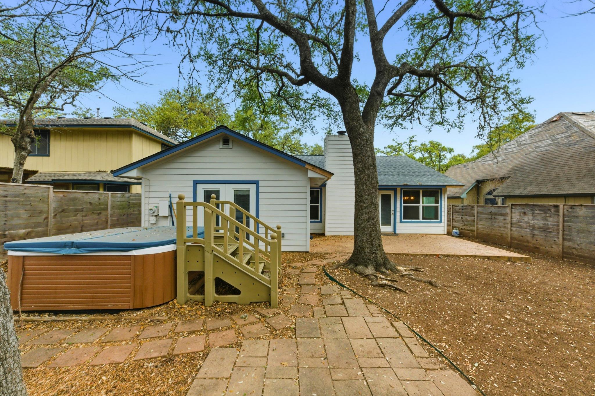 723 Shade Tree Dr, Austin, TX 78748