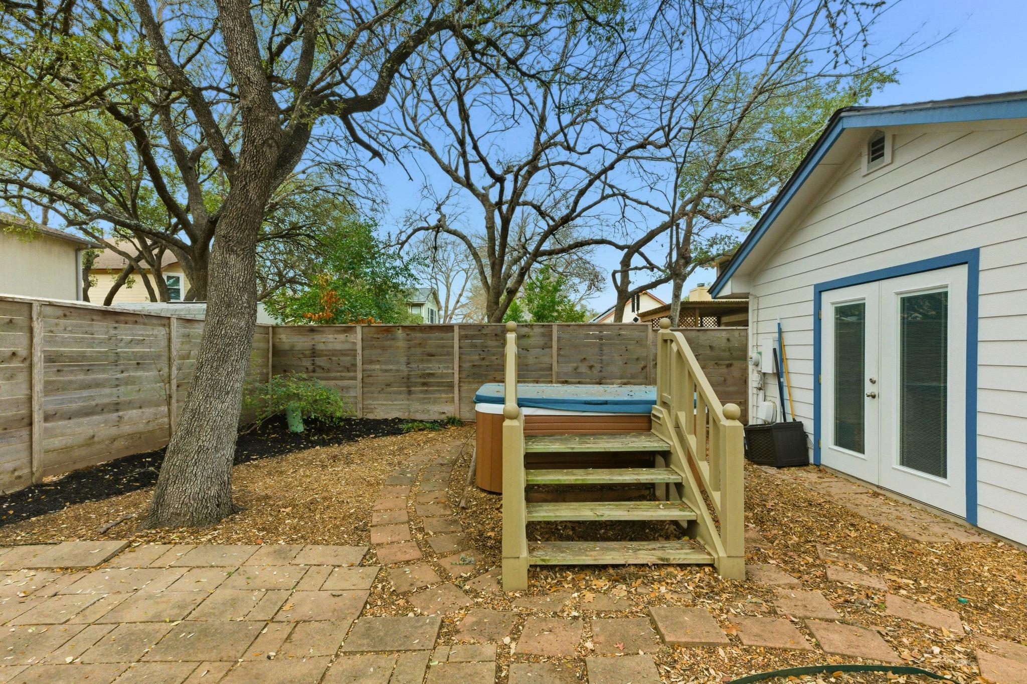 723 Shade Tree Dr, Austin, TX 78748