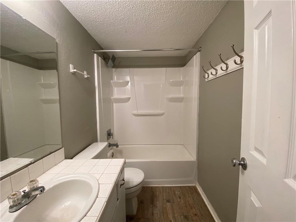 2413 Leon St # 101, Austin, TX 78705