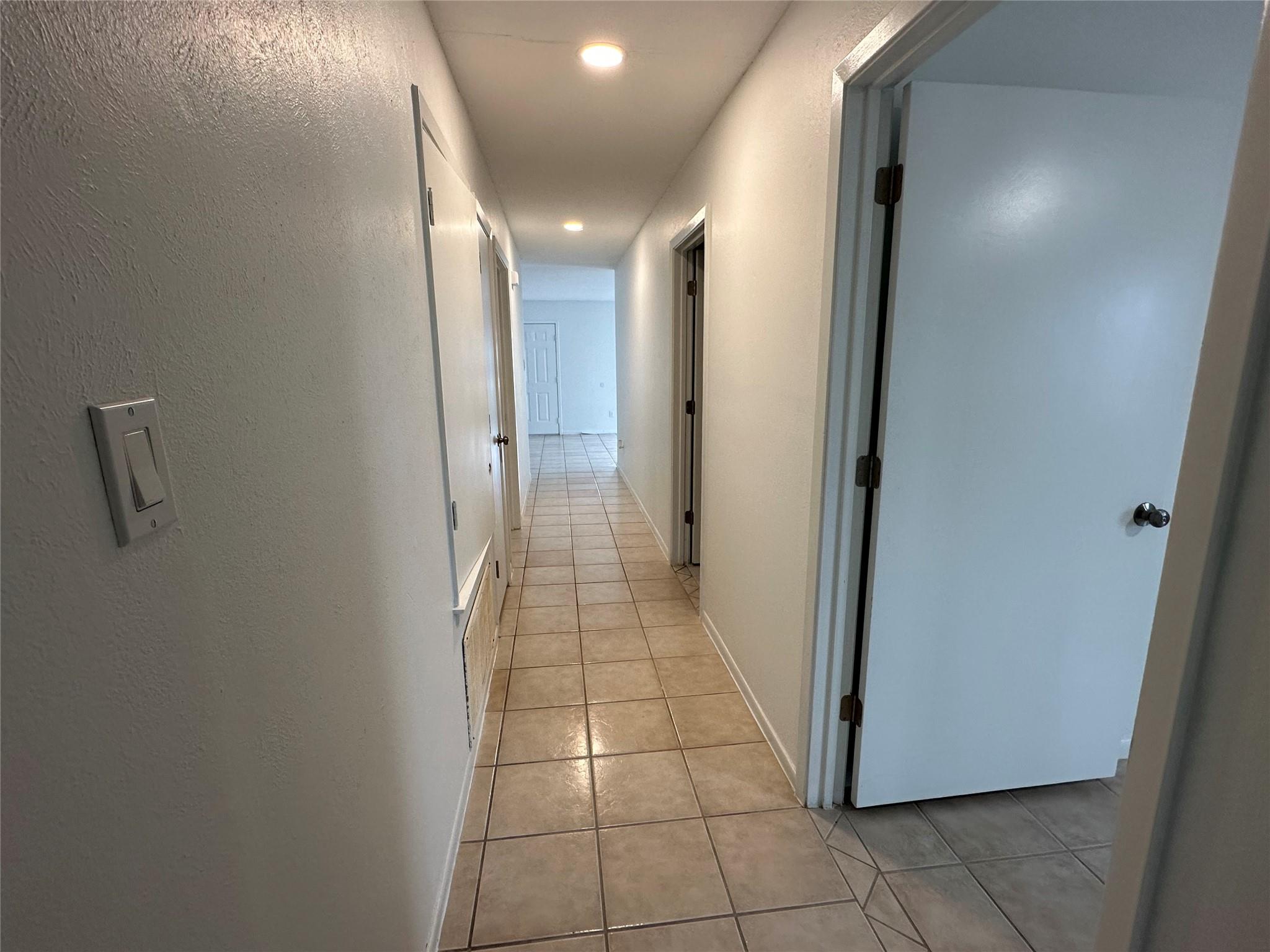 136 Discovery Ln, San Marcos, TX 78666