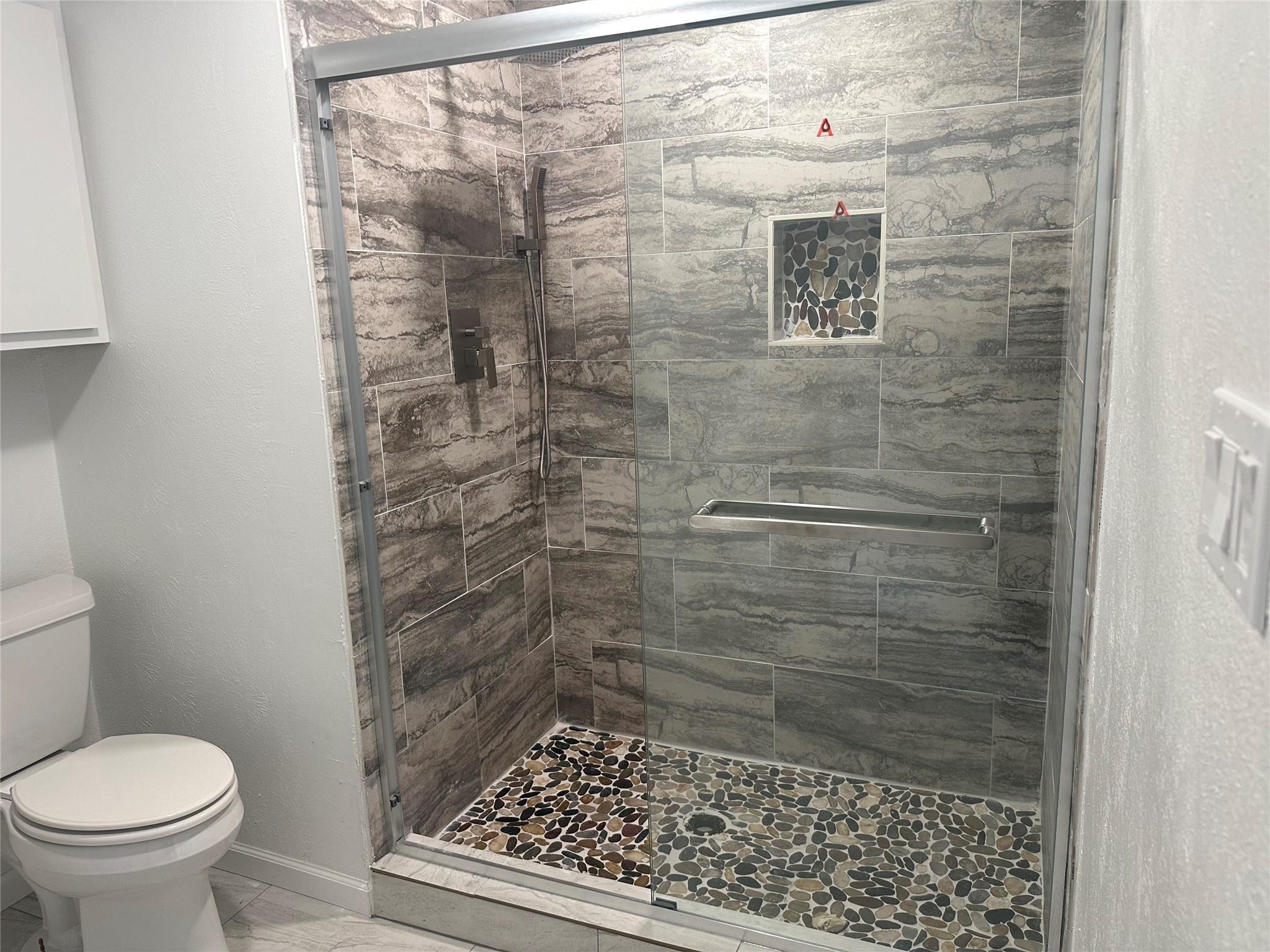 136 Discovery Ln, San Marcos, TX 78666