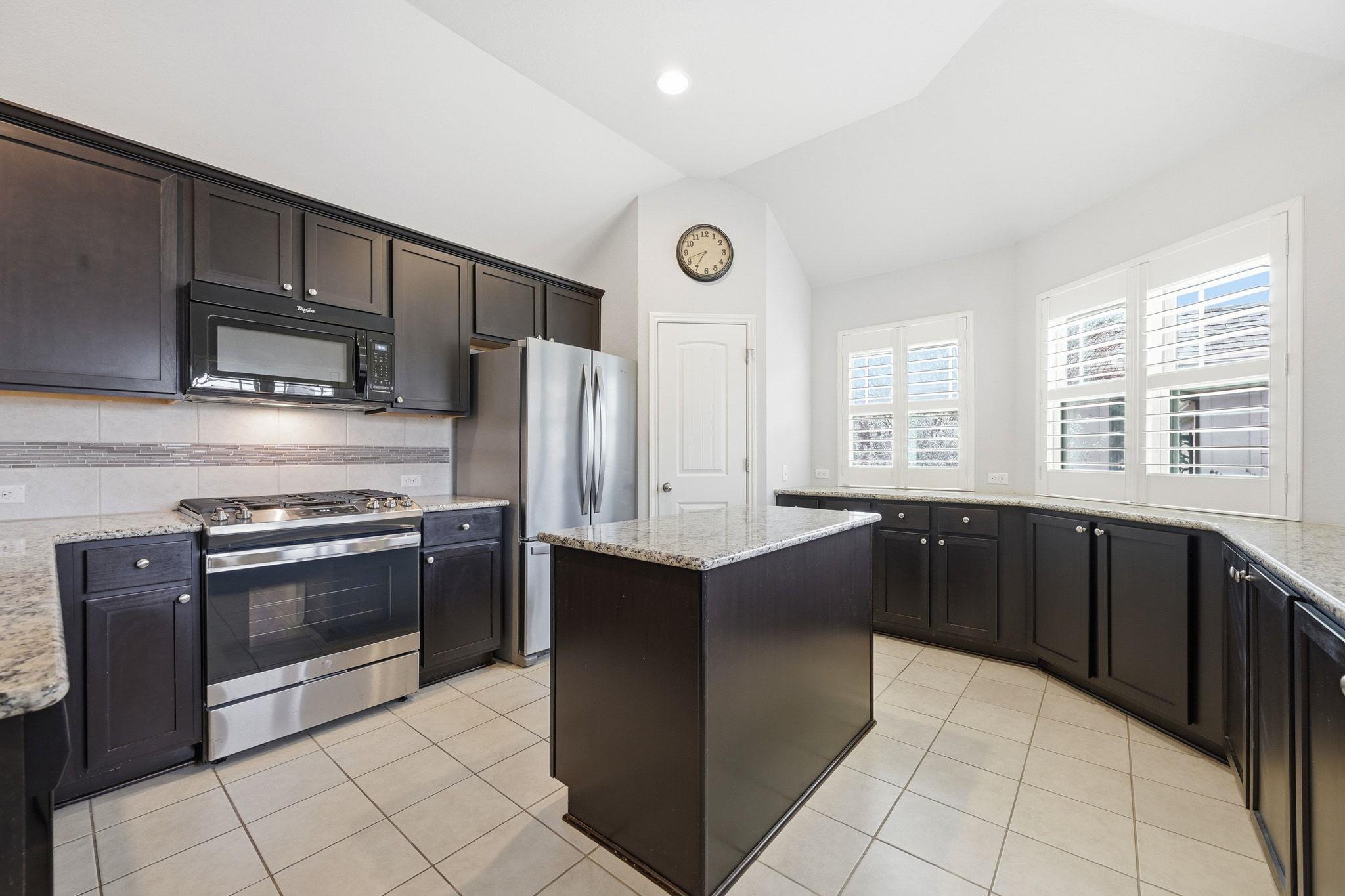 392 Tilly Ln, Buda, TX 78610