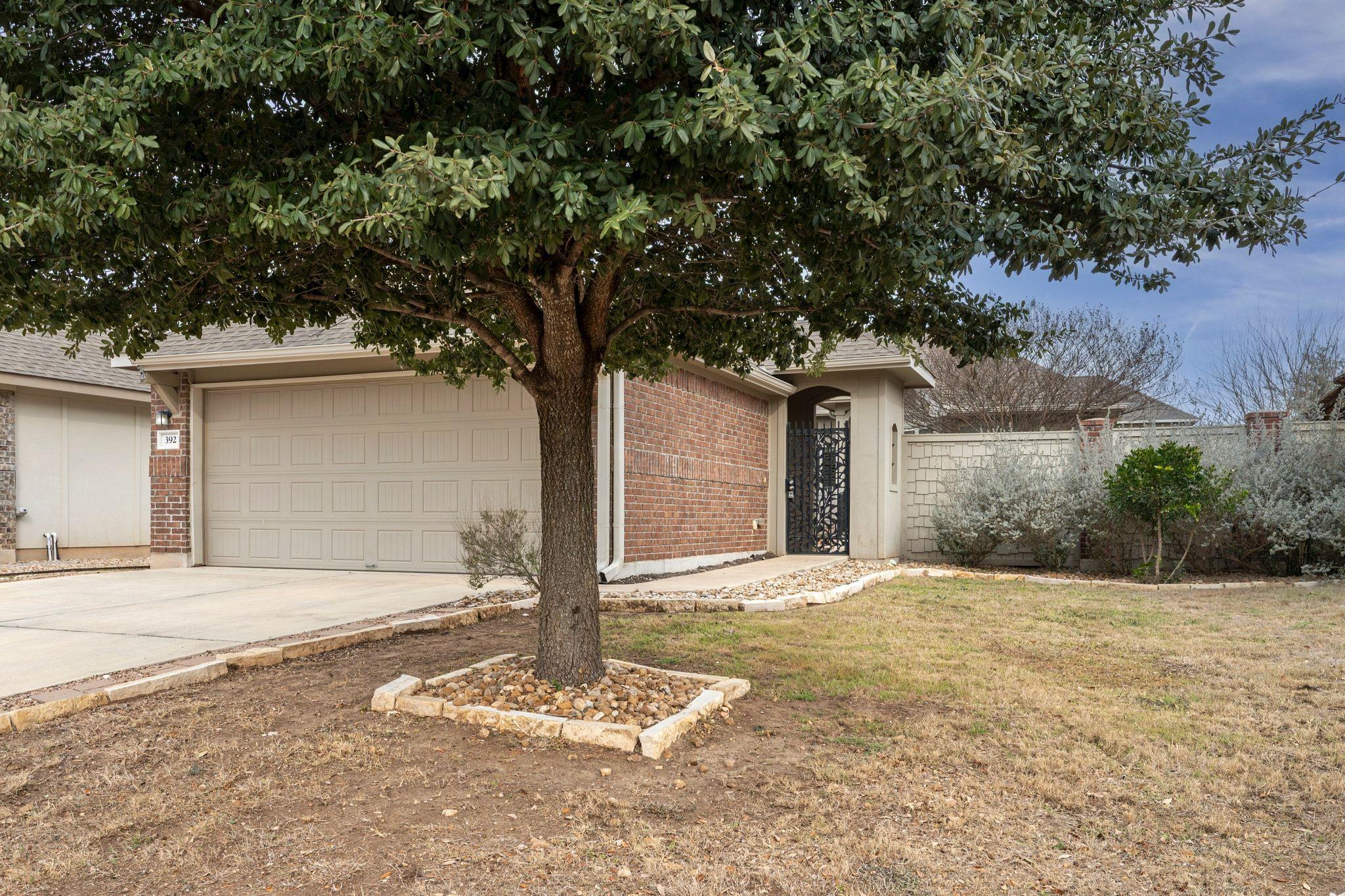392 Tilly Ln, Buda, TX 78610