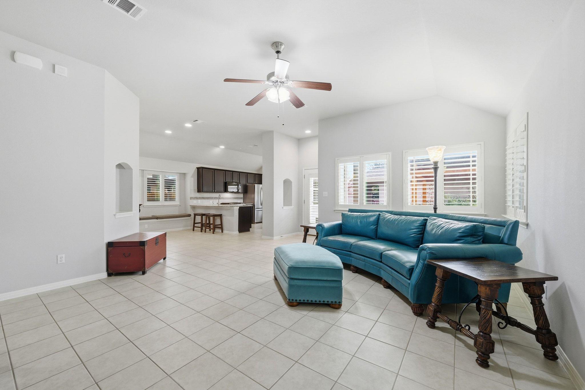 392 Tilly Ln, Buda, TX 78610