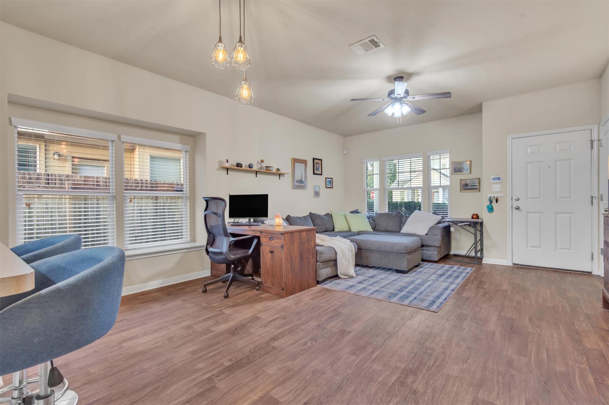 106 Preston Trl, San Marcos, TX 78666