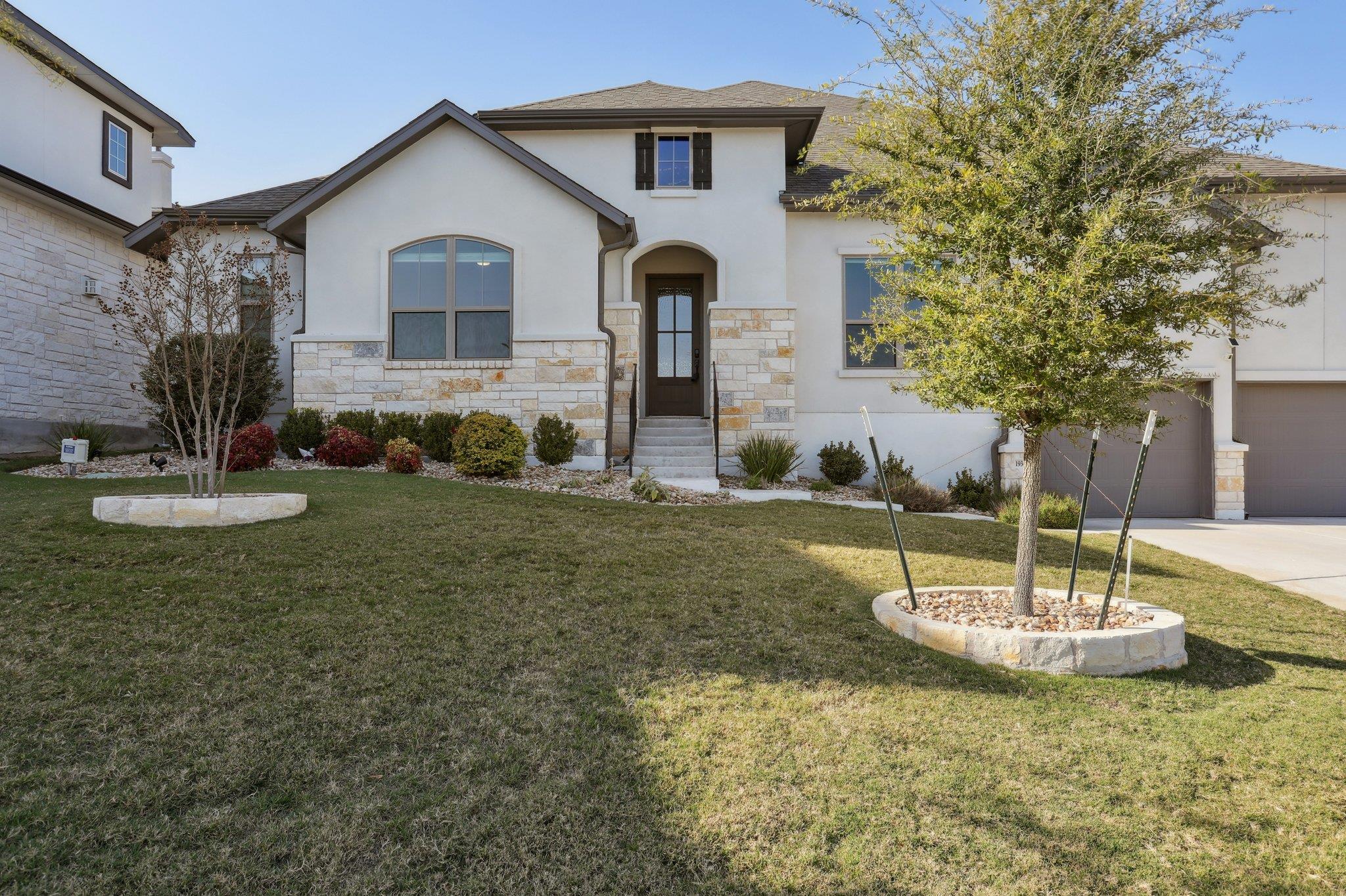 19304 Summit Glory Trl, Spicewood, TX 78669