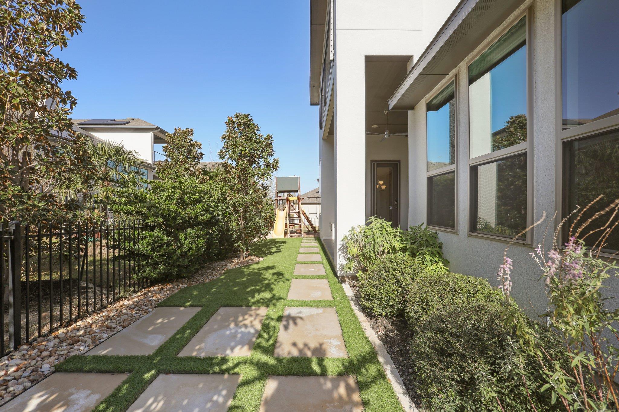 19304 Summit Glory Trl, Spicewood, TX 78669