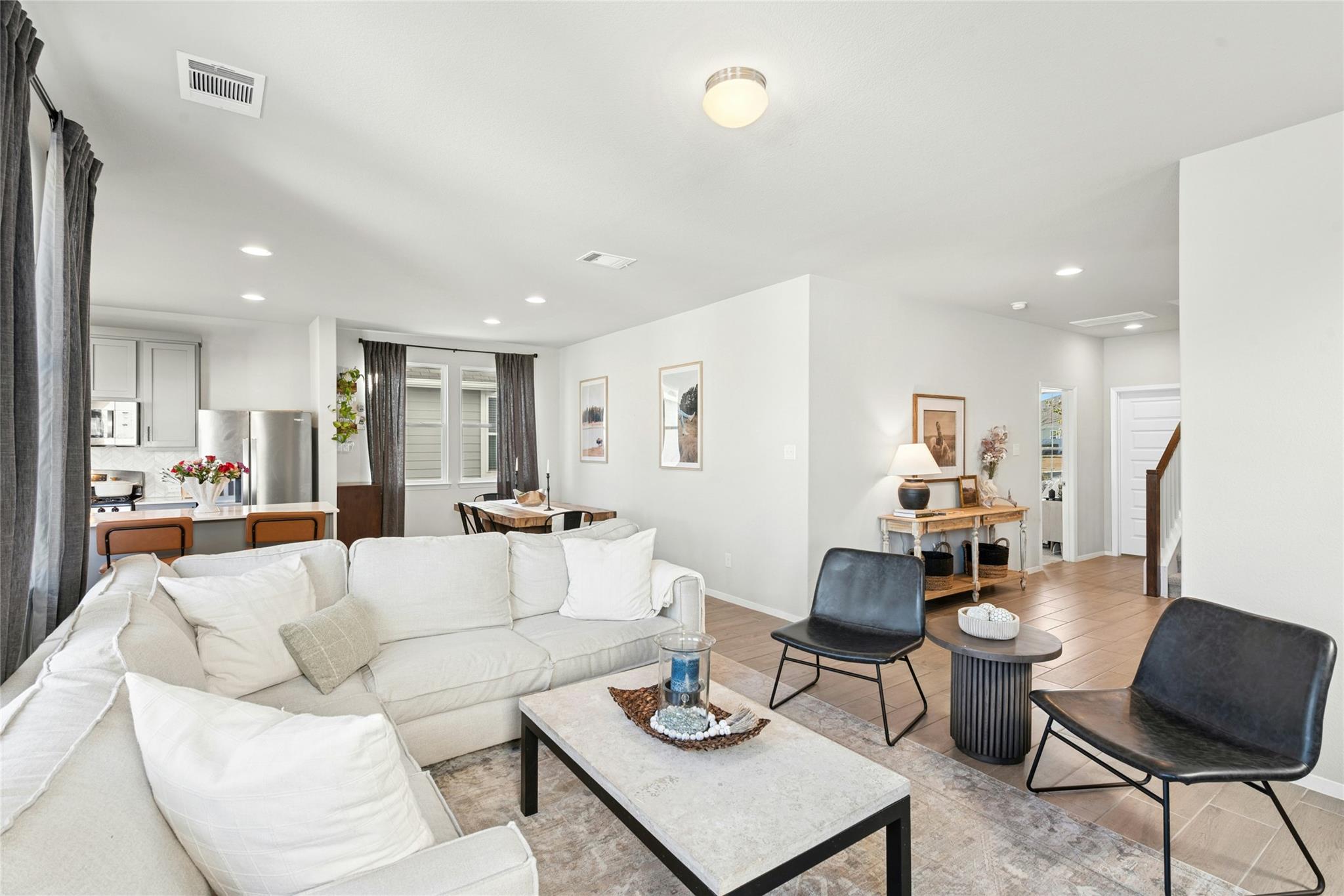 212 Catalina Dr, Kyle, TX 78640