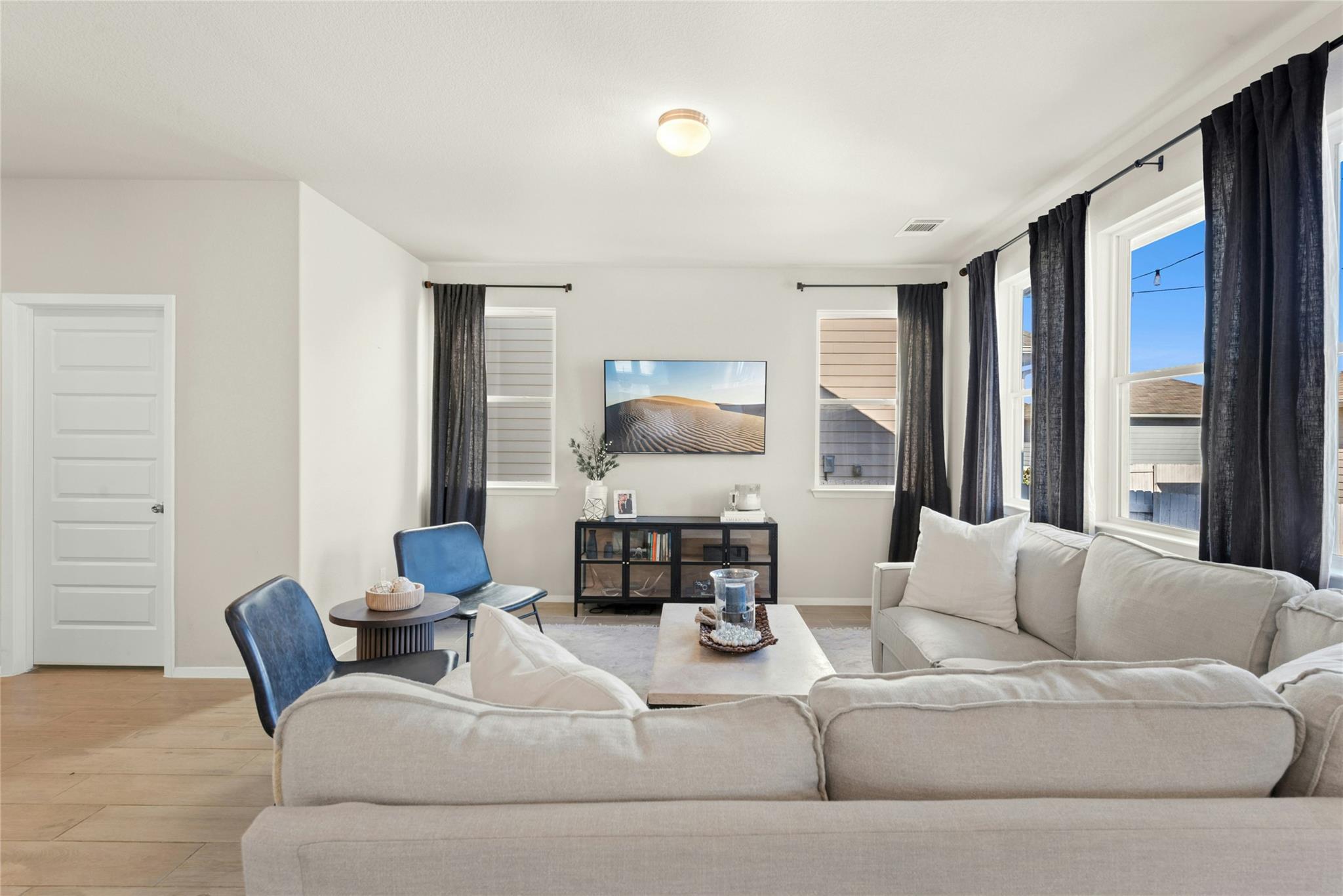 212 Catalina Dr, Kyle, TX 78640